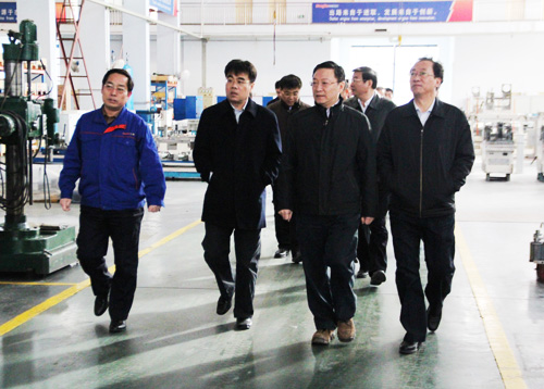 1-1、山东开云（中国）官方：淄博市副市长刘晓（右二）到公司调研视察.jpg